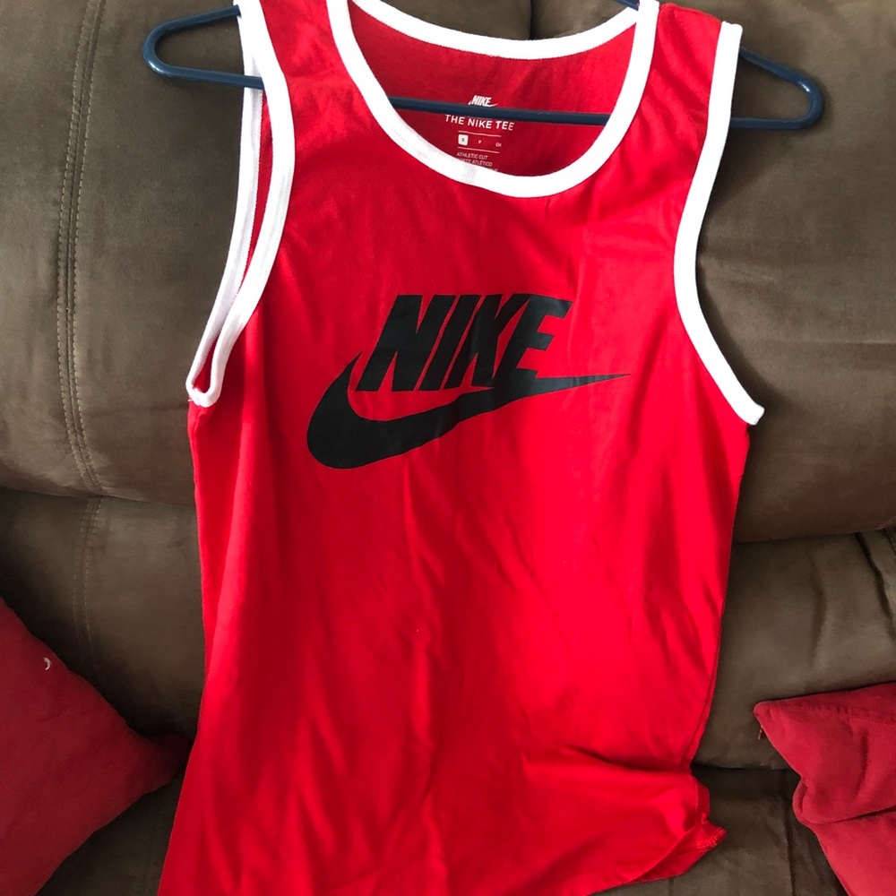 Nike T-shirt